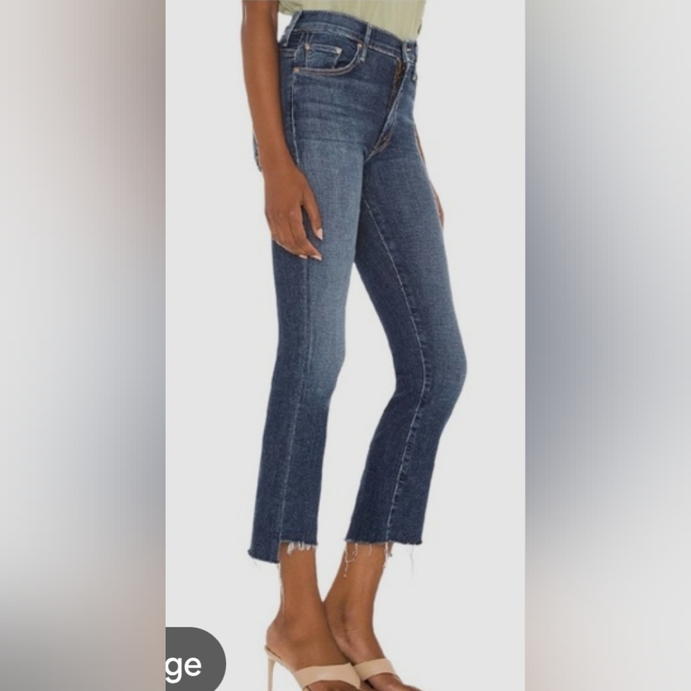 MOTHER The Insider Crop Step Fray Jeans 27 Girl Crush - Picture 3 of 9